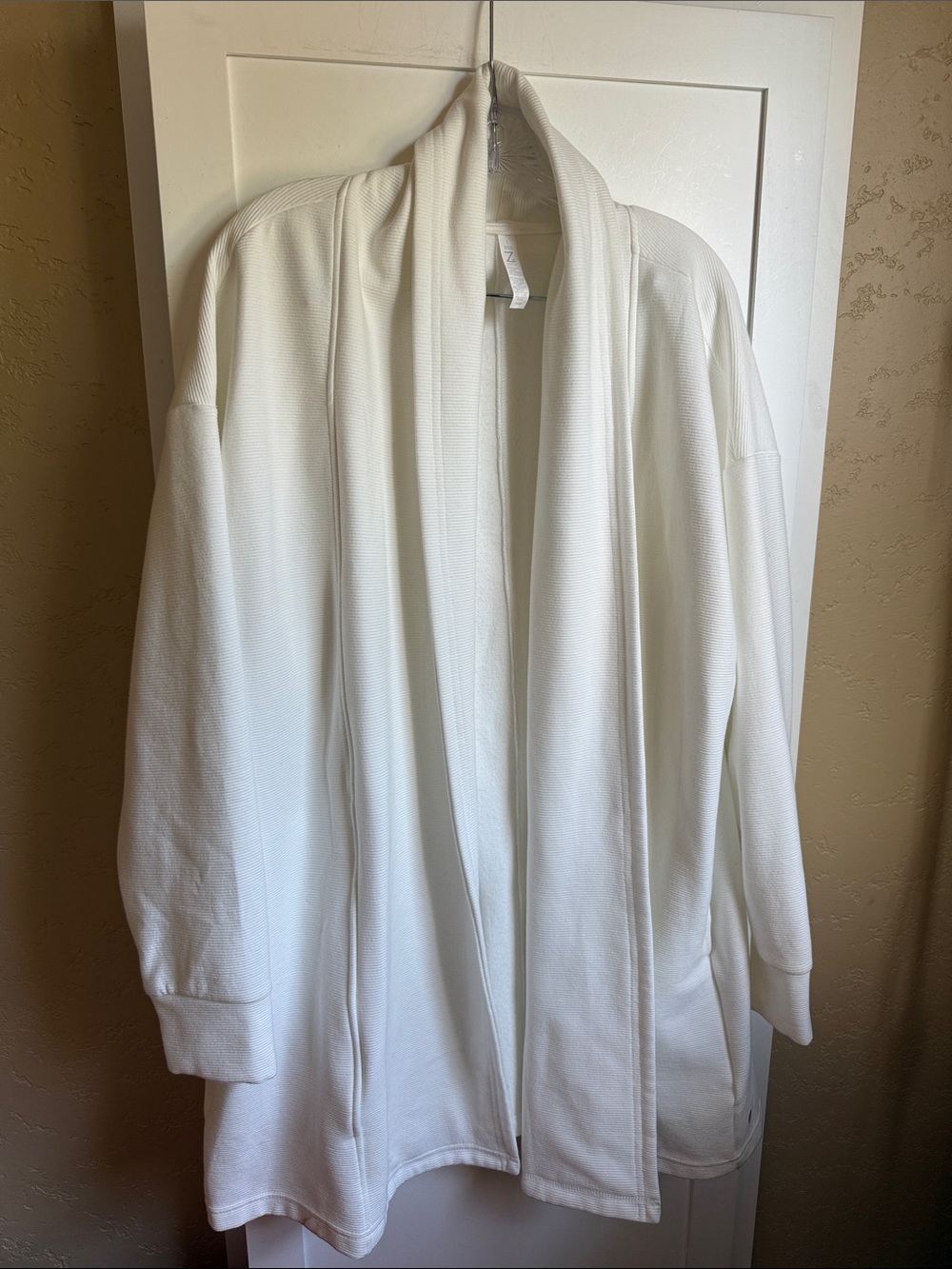 Zella White Ribbed Cardigan Sweater L